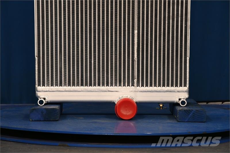 John Deere 8R Series Radiator # 871131 Radiators