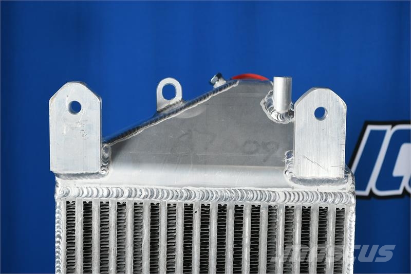John Deere 9410R Charge Air Cooler # 870099 Radiatoare