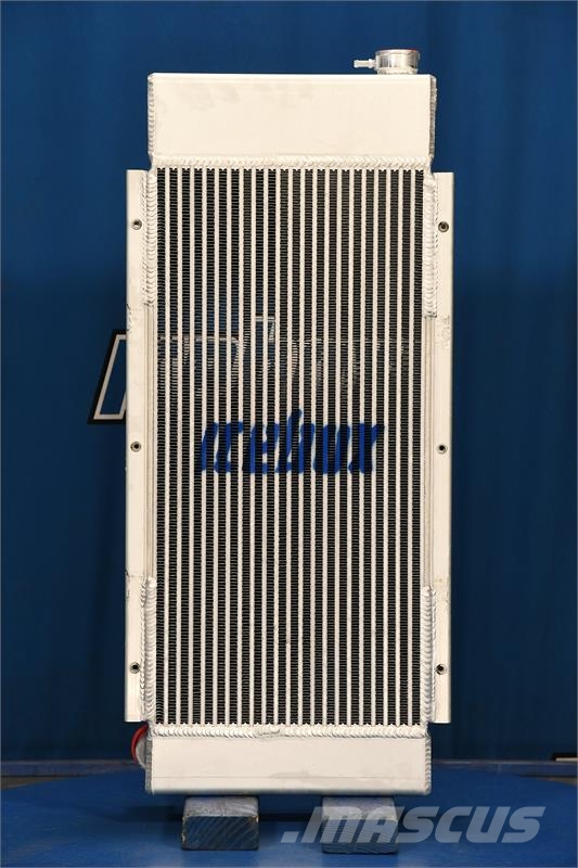 John Deere Pump Radiator # 870934 Radiadores