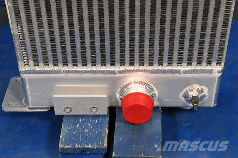 John Deere Radiator # 871068 مشعات