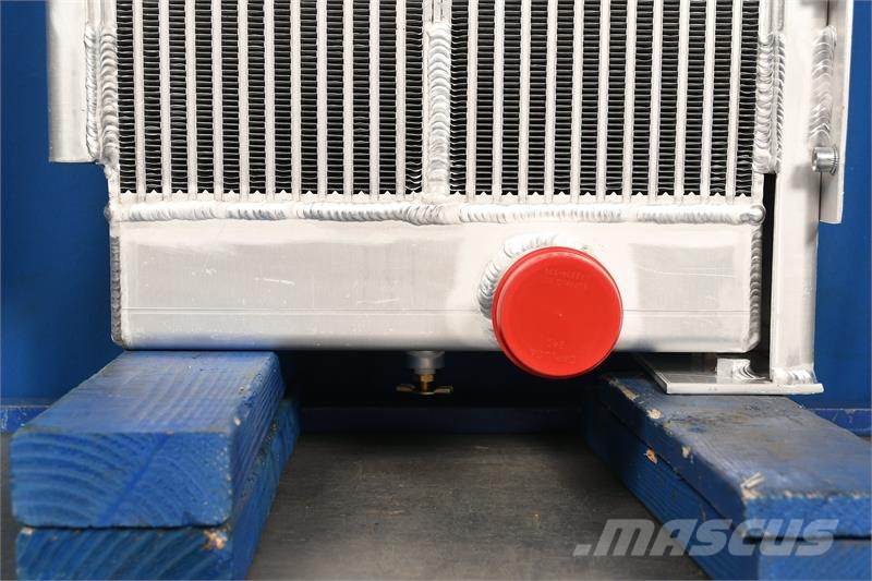 John Deere Radiator # 870002 Radiadores