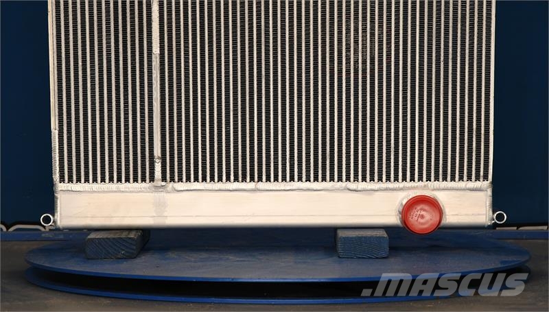 John Deere Radiator # 871082 Radiadores