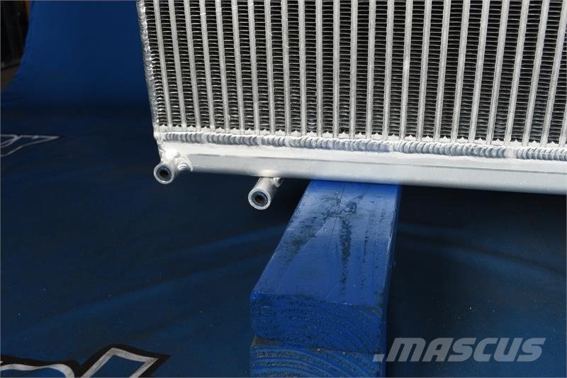 Kenworth 365, 367,386, 567, 587 EXHD, T Radiator # 604067 Jäähdyttimet