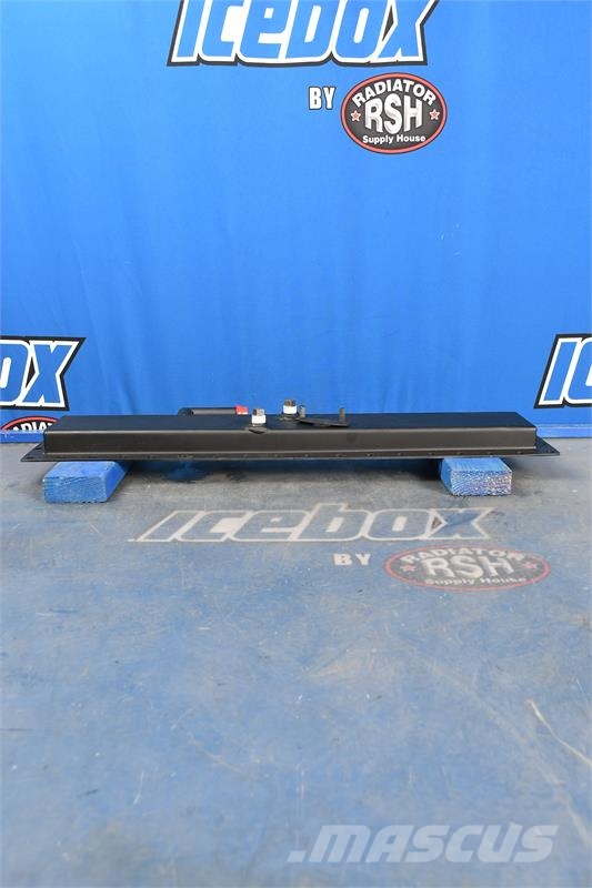 Kenworth Bottom Tank # 604711 Радіатори