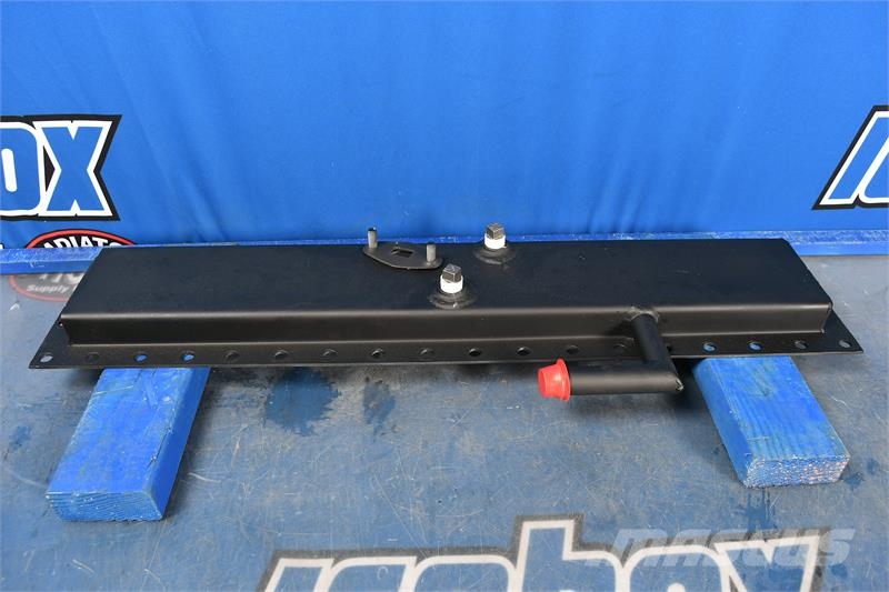 Kenworth Bottom Tank # 604711 Радіатори