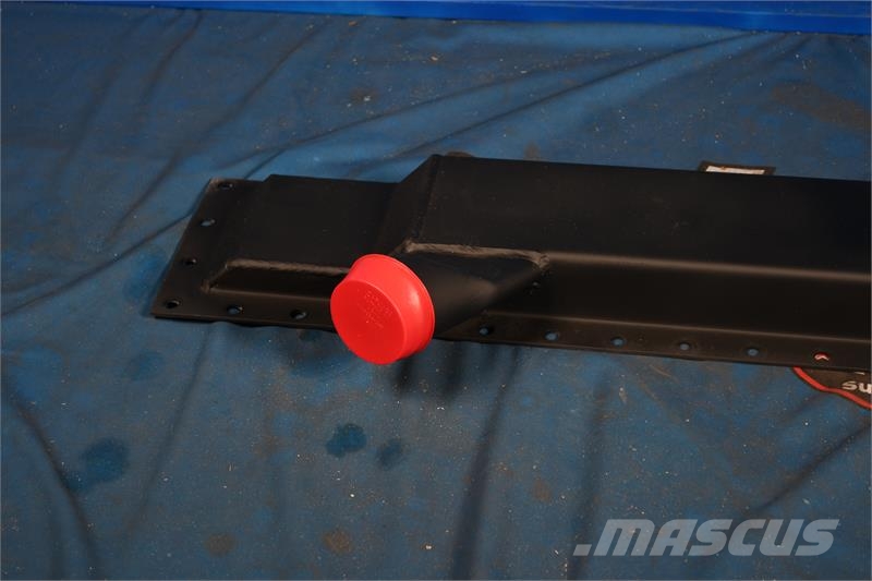 Kenworth Bottom Tank # 604754 Radiators
