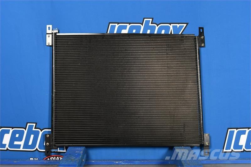 Kenworth T-2000 AC Condenser # 604766 Jäähdyttimet