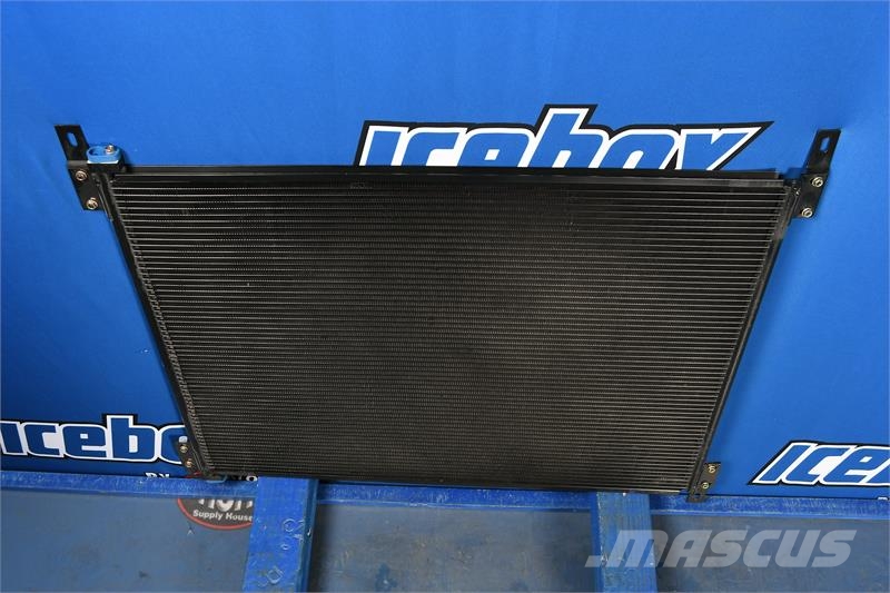Kenworth T-2000 AC Condenser # 604766 Jäähdyttimet