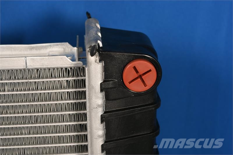 Kenworth T-300, FLD112 , FLD120 & FLD13 Radiator # 604620 Jäähdyttimet