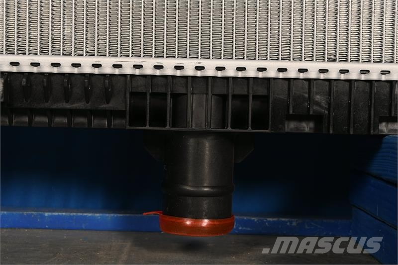 Kenworth T-800,386,587EXHD,T2000 Radiator # 604069 Радіатори