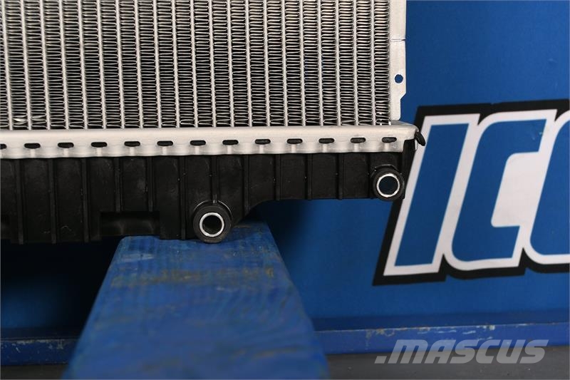 Kenworth T-800,386,587EXHD,T2000 Radiator # 604069 Радіатори