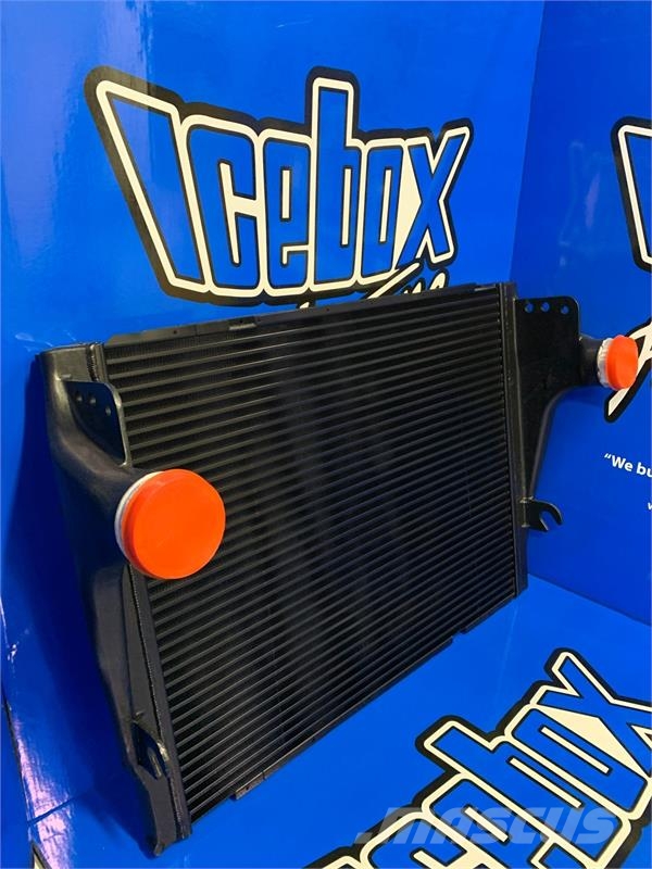 Kenworth T-800 Charge Air Cooler # 606139 Jäähdyttimet