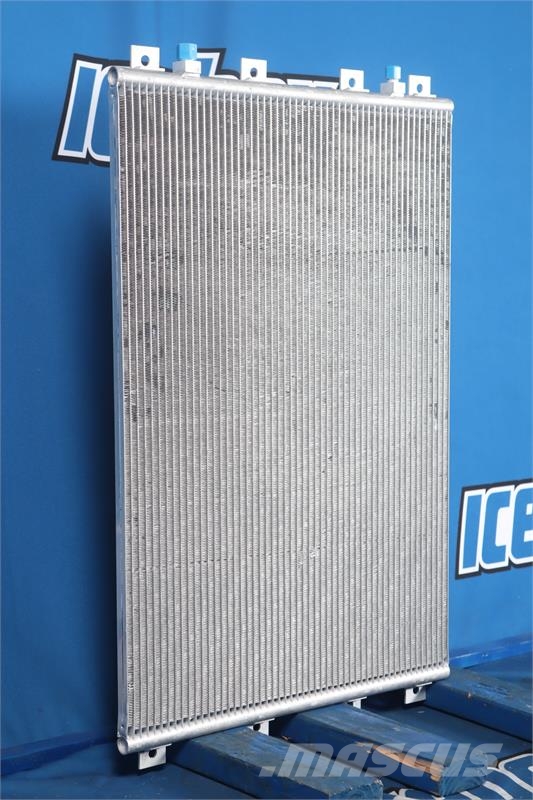 Kenworth T-800B AC Condenser # 604552 Radiadores