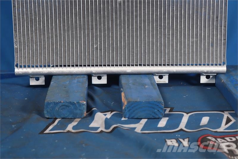 Kenworth T-800B AC Condenser # 604552 Radiadores