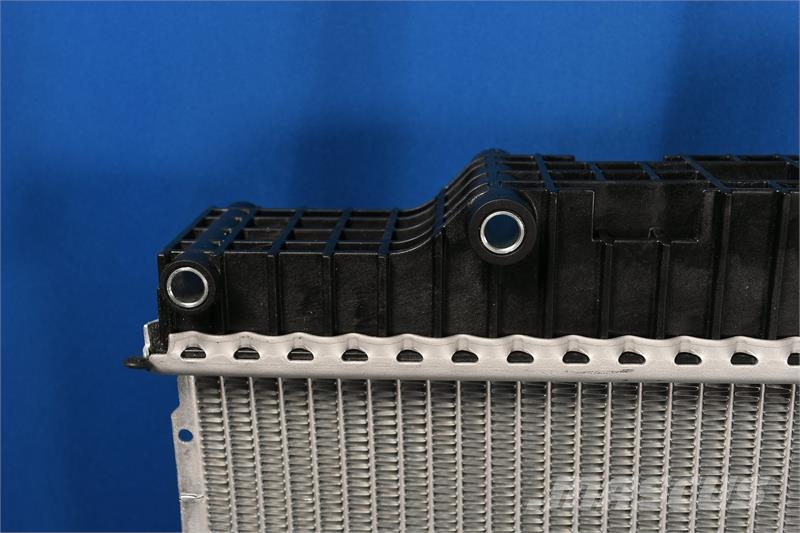 Kenworth T200,T300,T170,270,370 Radiator # 604078 Jäähdyttimet