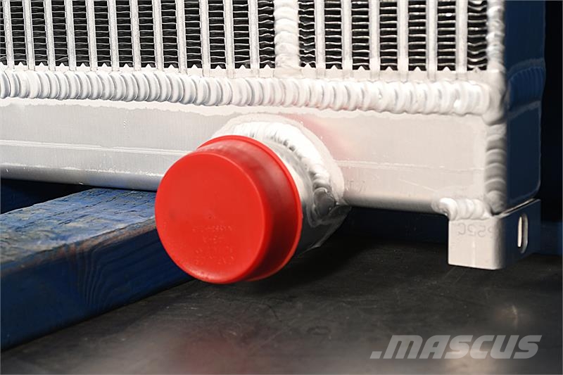 Kenworth T400 Radiator # 604625 Jäähdyttimet