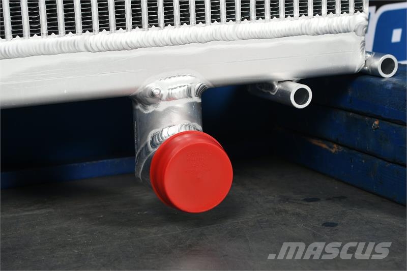 Kenworth T660 / W900L Radiator # 604630 Radiadores