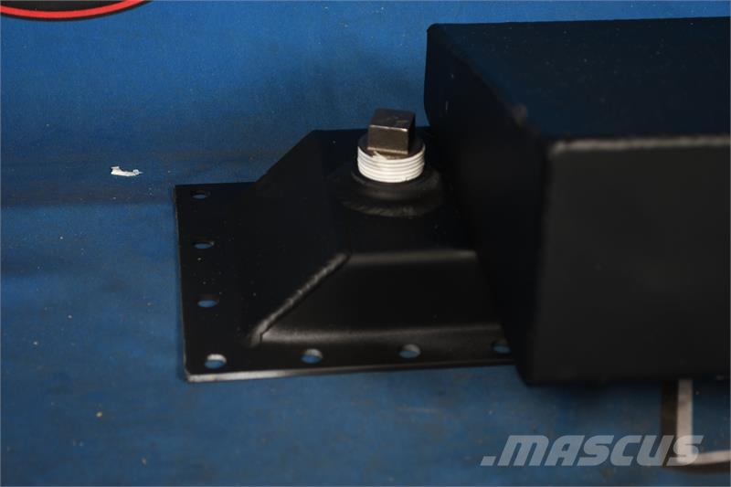 Kenworth Top Tank # 604724 Radiadores