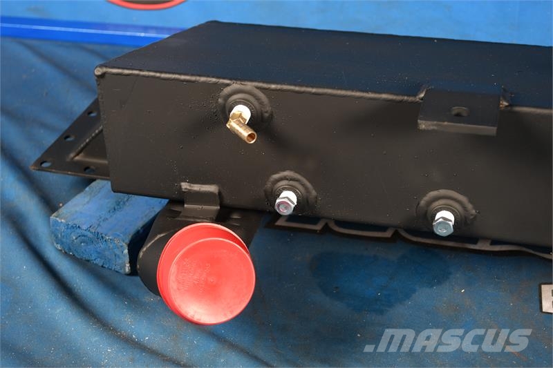 Kenworth Top Tank # 604729 Radiadores