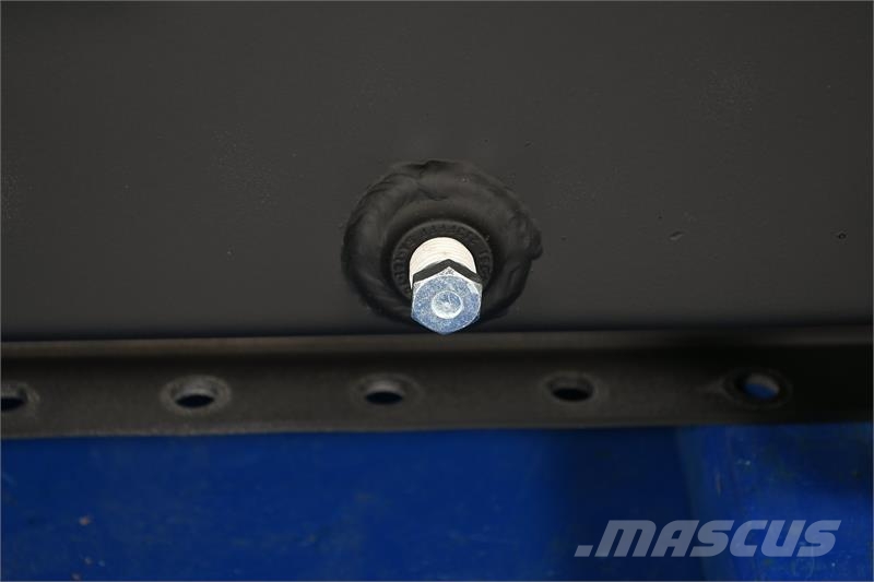 Kenworth Top Tank # 604715 Radiators