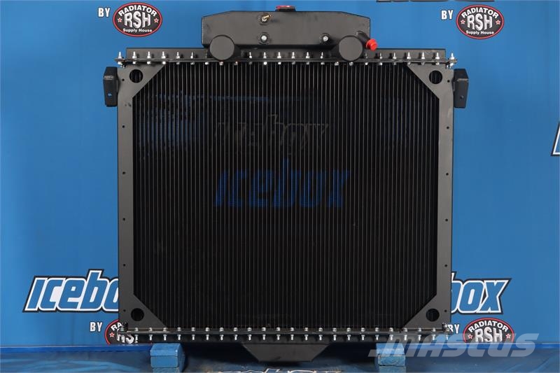 Kenworth W-900 A/B Radiator # 604015 Jäähdyttimet