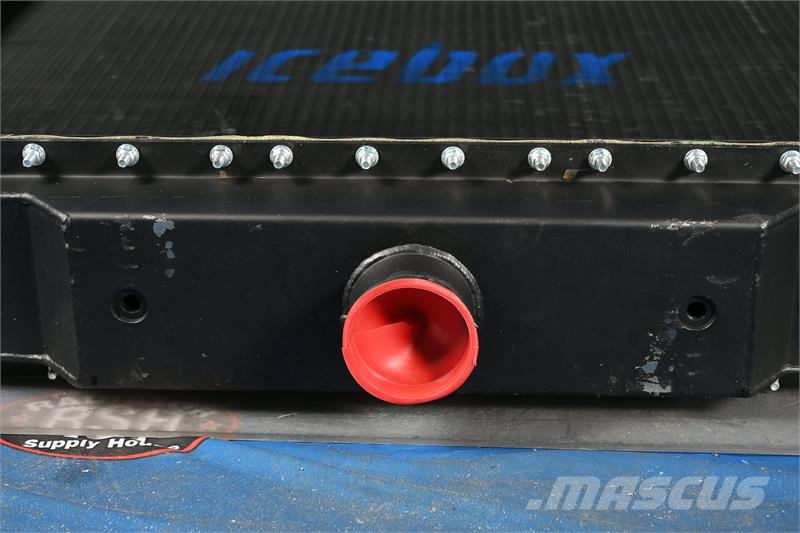 Kenworth W900 Radiator # 604081 Jäähdyttimet