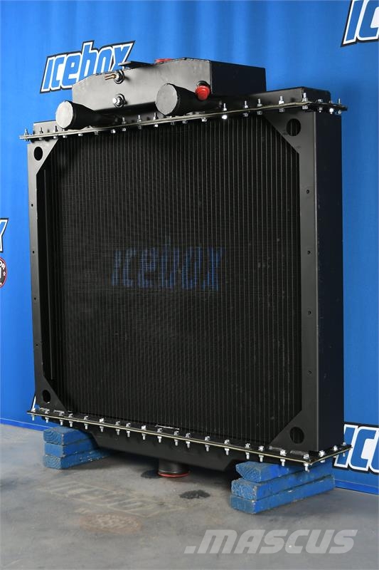 Kenworth W900 Radiator # 604081 Jäähdyttimet