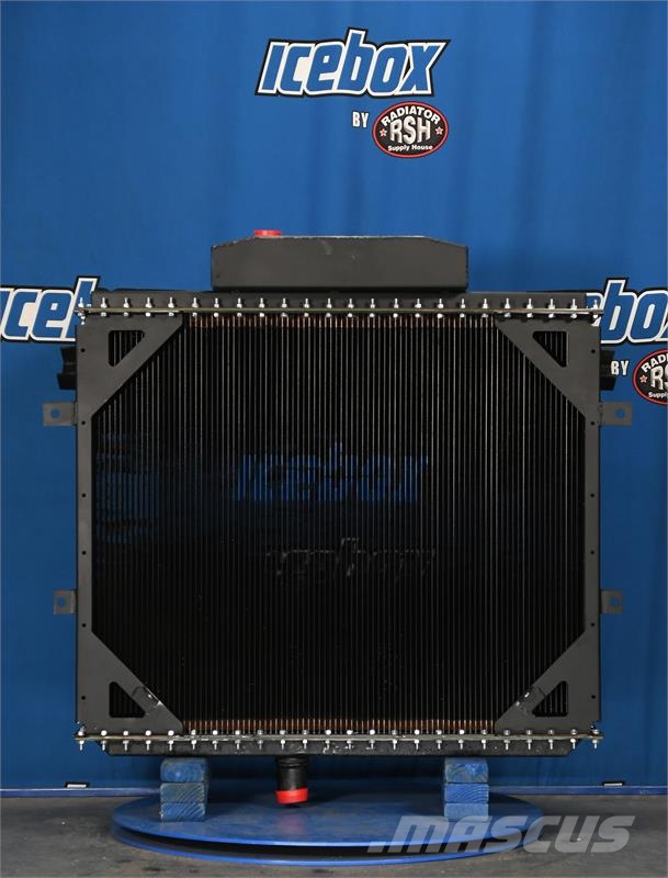 Kenworth W900B Radiator # 604022 Jäähdyttimet