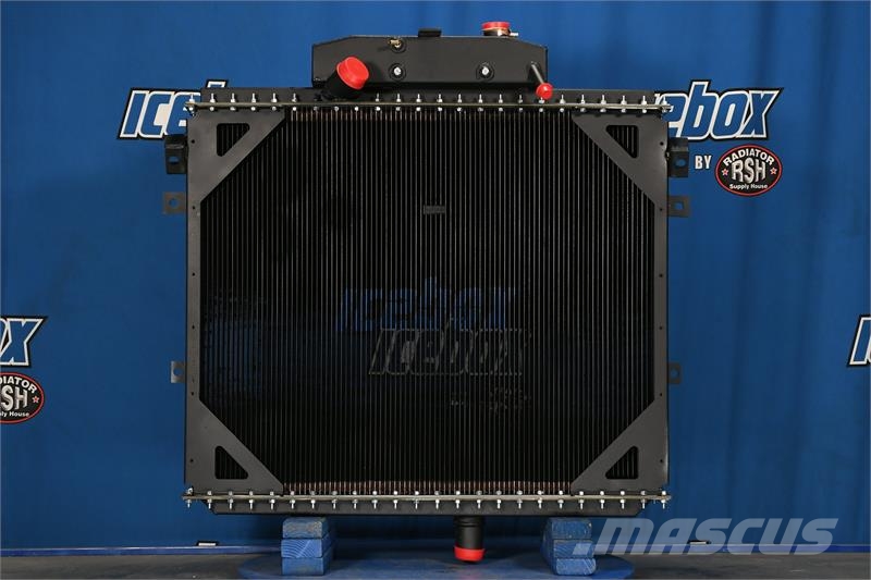 Kenworth W900B Radiator # 604022 Jäähdyttimet