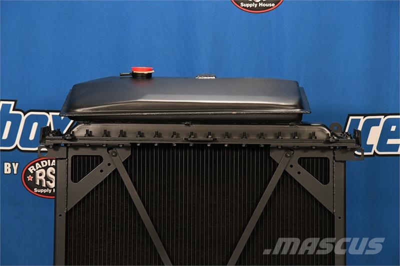 Kenworth W900L Radiator # 604037 Jäähdyttimet