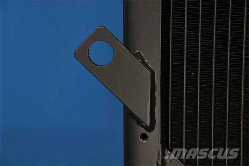 Kenworth W900L Radiator # 604037 Jäähdyttimet