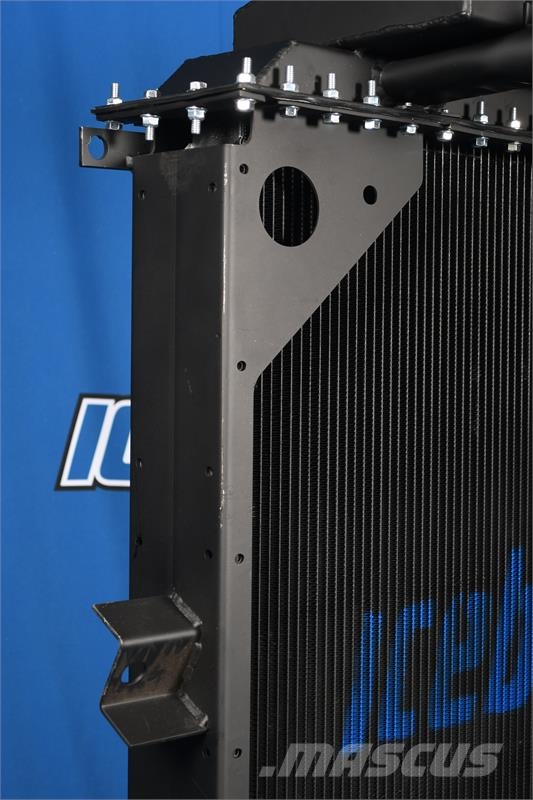 Kenworth W900L Radiator # 604038 Jäähdyttimet