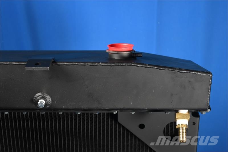 Kenworth W900L Radiator # 604038 Jäähdyttimet
