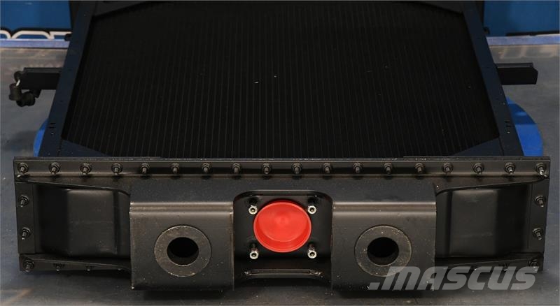 Kenworth W900L Radiator # 604037 Jäähdyttimet