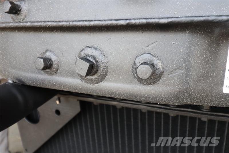 Kenworth W900L, T600, T800 Radiator # 604033 Radiators