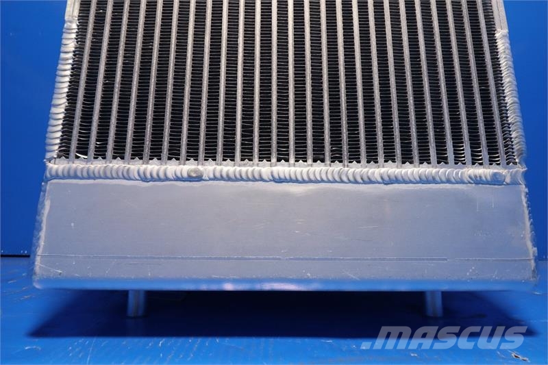 Kobelco Radiator # 927597 Radiadores