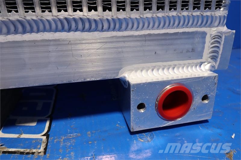 Kobelco SK295 Oil Cooler # 927583 مشعات