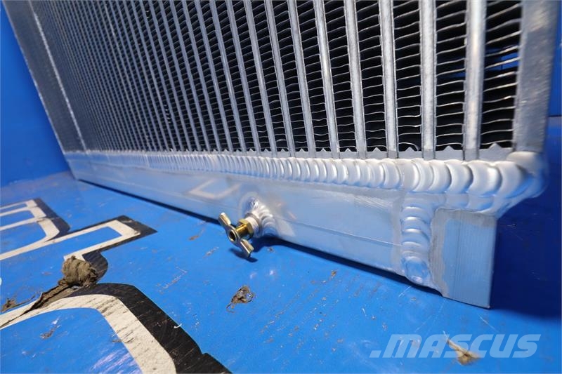 Komatsu CD110R-2 Radiator # 930276 Radiadores