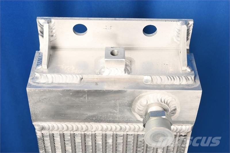 Komatsu D155 Oil Cooler # 930176 Radijatori