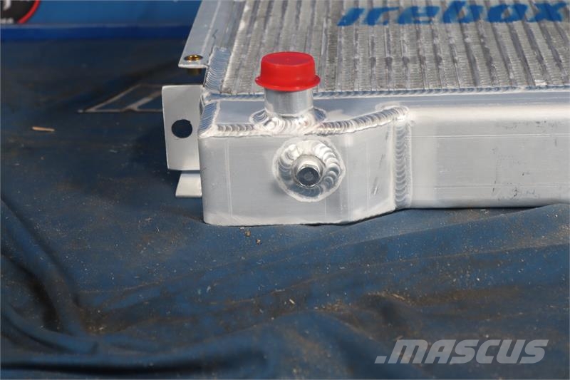 Komatsu D21A Radiator # 930019 Radiadores