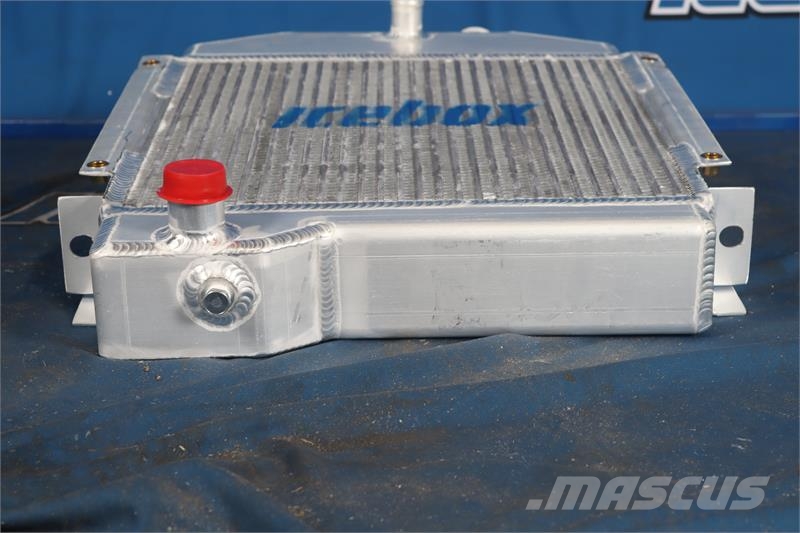 Komatsu D21A Radiator # 930019 Radiadores