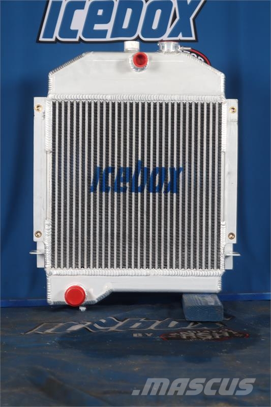 Komatsu D21A Radiator # 930019 Radiadores