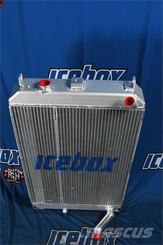 Komatsu D31EX-21 Radiator # 930254 Radiateurs