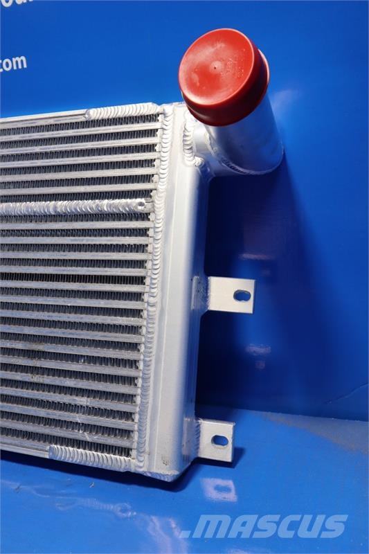 Komatsu D31PX-21 Charge Air Cooler # 930255 Radijatori