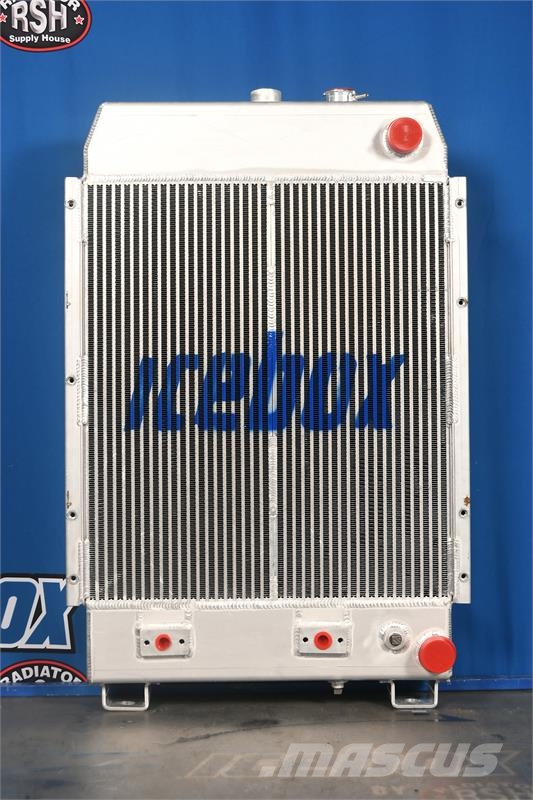 Komatsu D41S-3 Crawler Loader Radiator # 930086 Radiadores