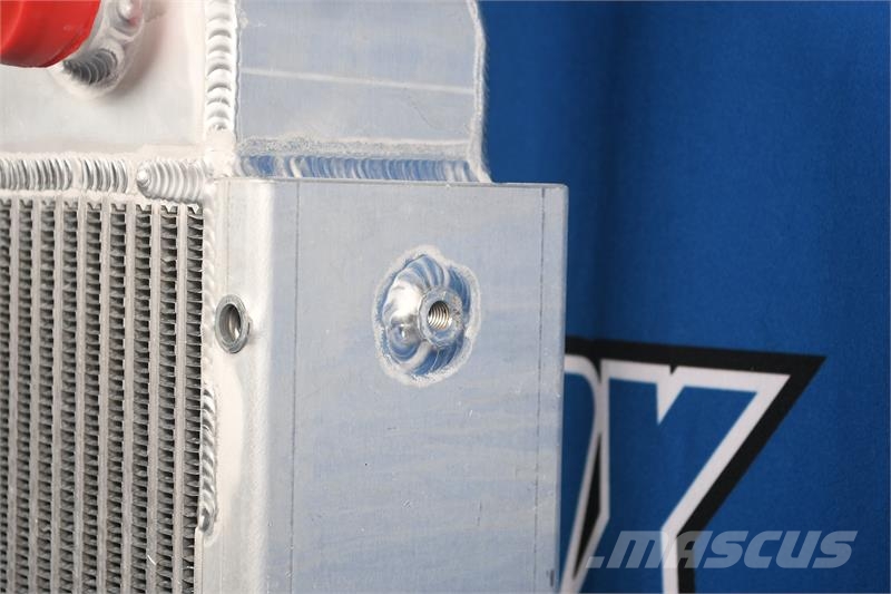Komatsu D41S-3 Crawler Loader Radiator # 930086 Radiadores