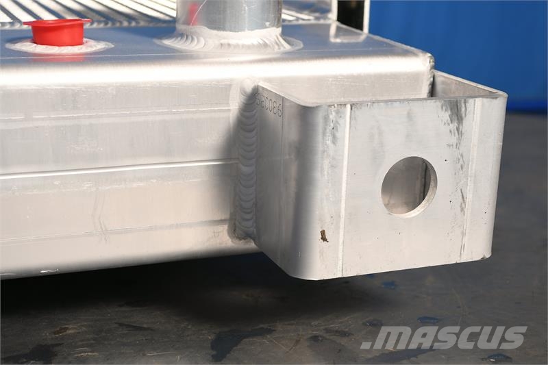 Komatsu D65PX-12, D65 Radiator # 930029 Radiadores