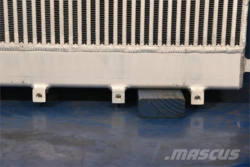 Komatsu HM400 Charge Air Cooler # 930253 Radiatoren