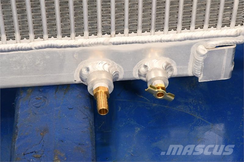 Komatsu PC200 Radiator # 930099 Radiadores