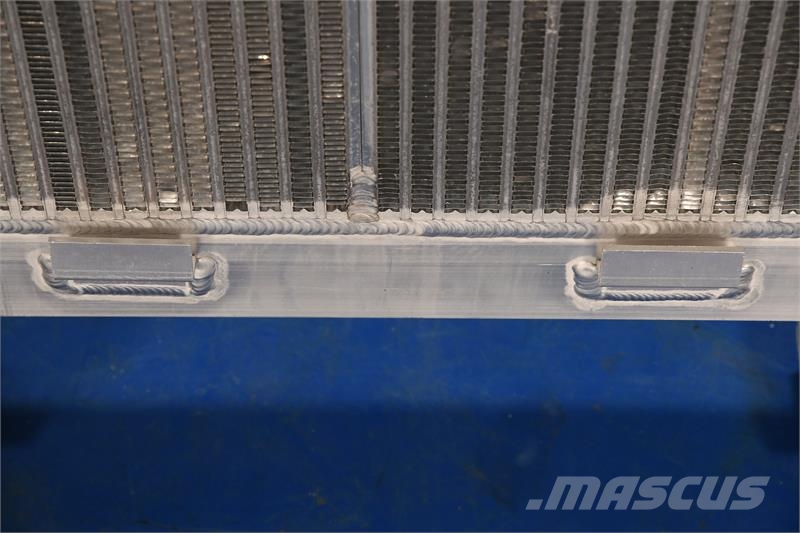 Komatsu PC228LC-2 Oil Cooler # 930148 Радиаторы